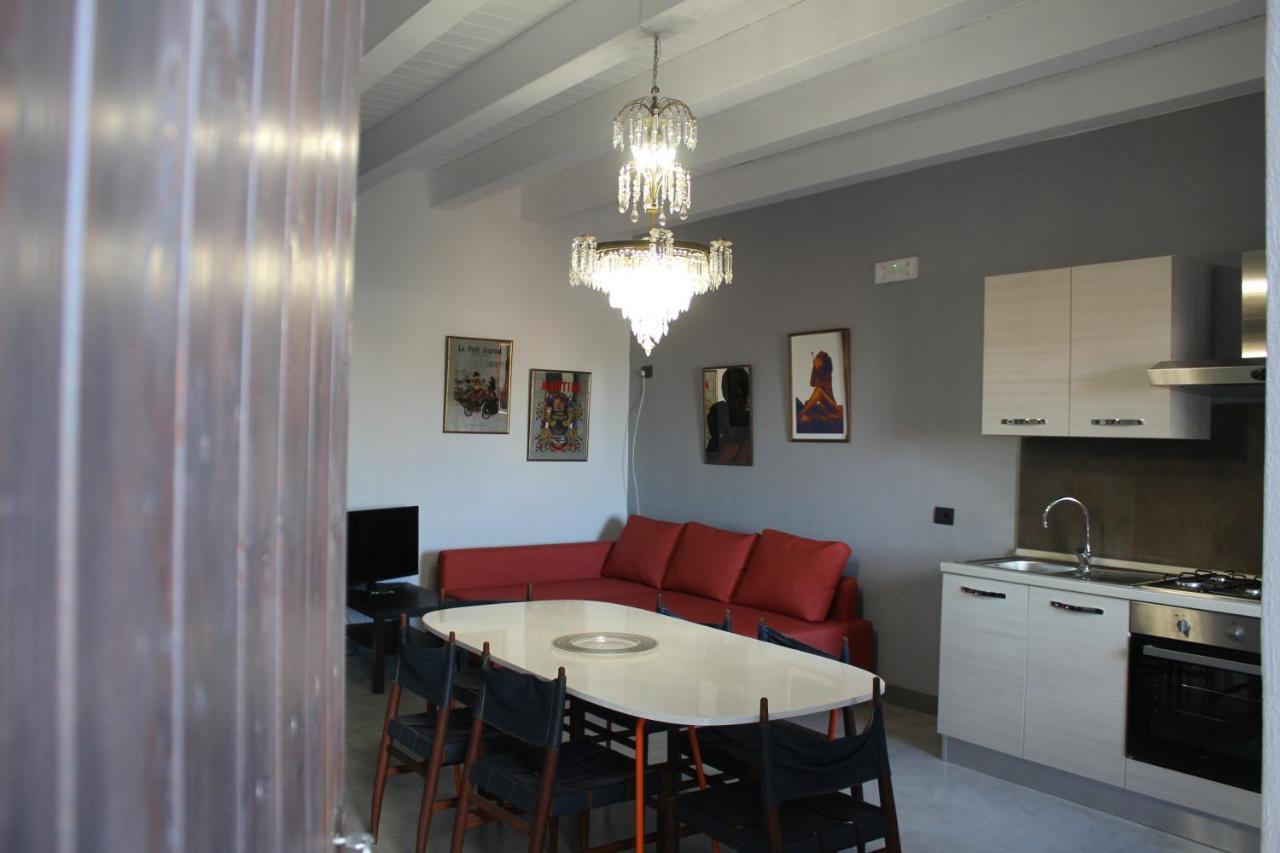 Palazzo Geremia - Le Dimore Dell'Antiquario Apartment Acireale Luaran gambar