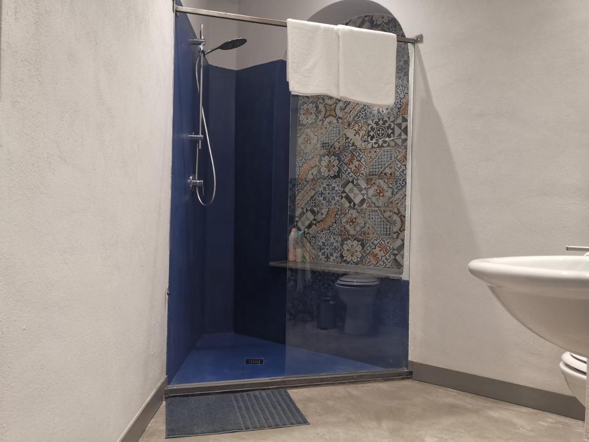 Palazzo Geremia - Le Dimore Dell'Antiquario Apartment Acireale Luaran gambar