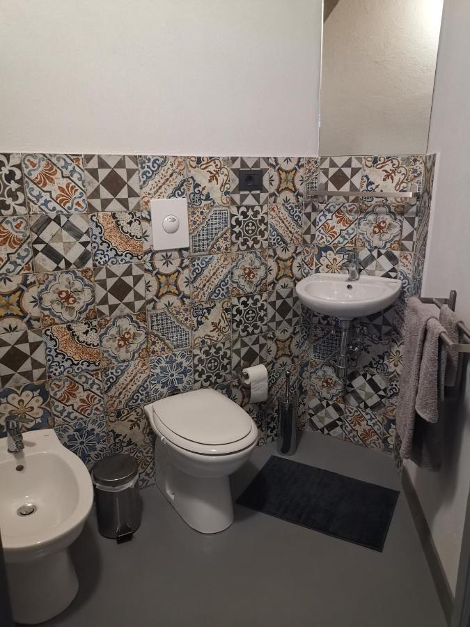 Palazzo Geremia - Le Dimore Dell'Antiquario Apartment Acireale Luaran gambar